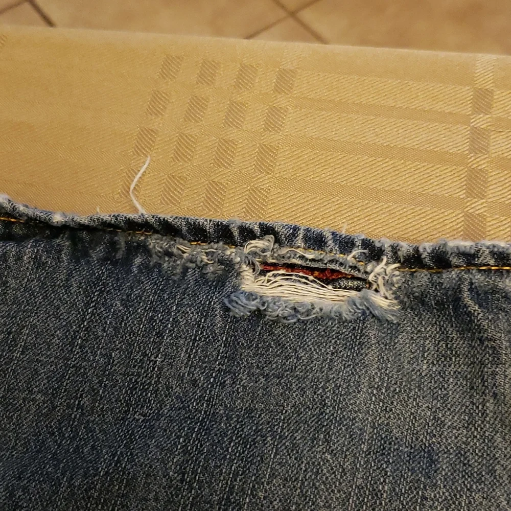 Old Navy Straight Leg Jeans (0315) - Picture 4 of 10
